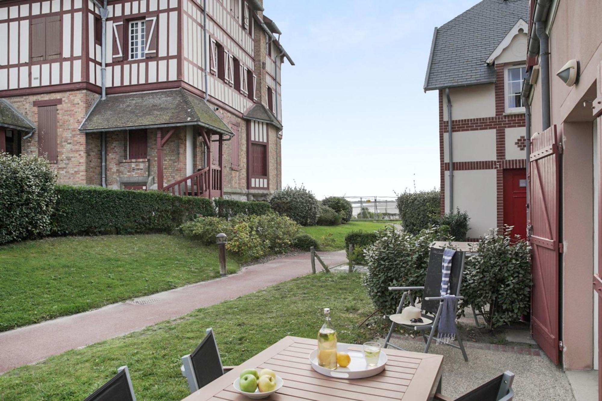 Pierre & Vacances Premium Residence De La Plage Le Crotoy Exterior photo